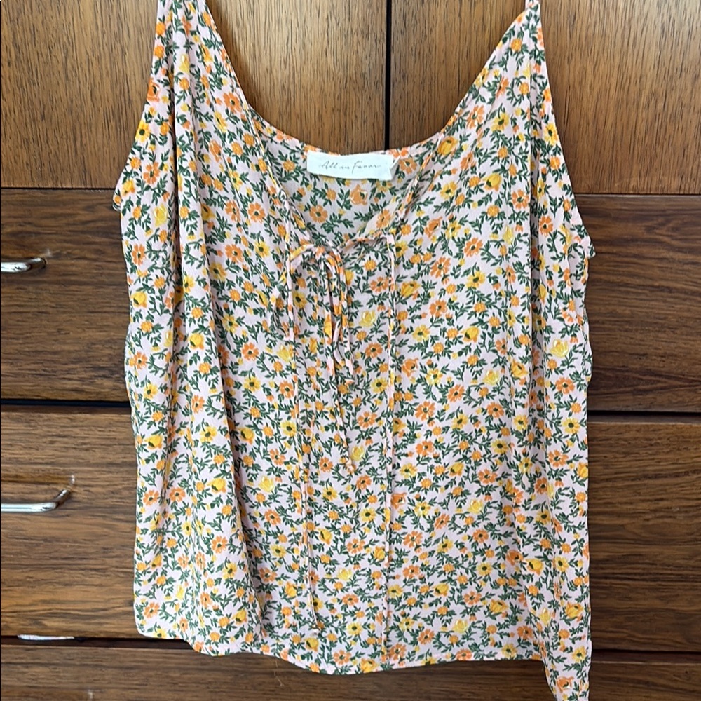 Boutique Floral Strappy Top Size M